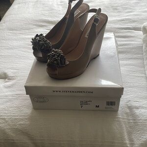 Steve Madden wedge